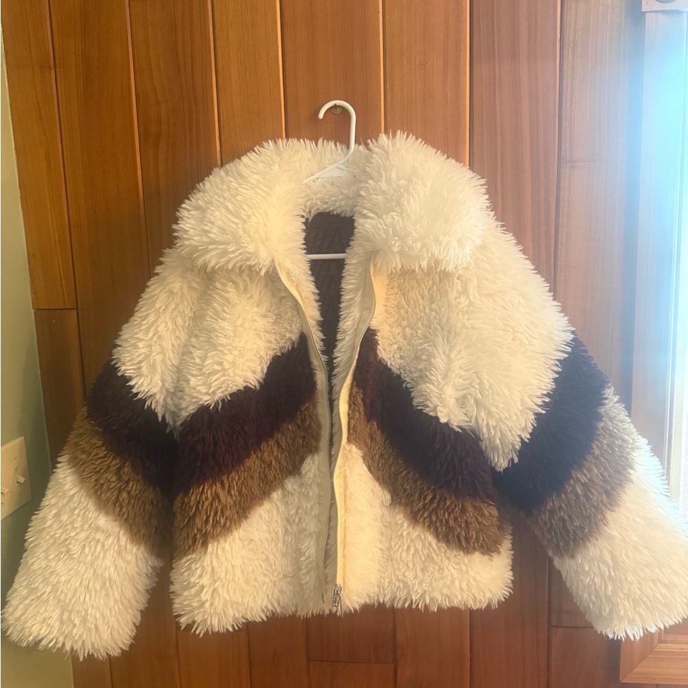 Perfect Moment Luna Shearling Reversible Jacket - Picture 4 of 10